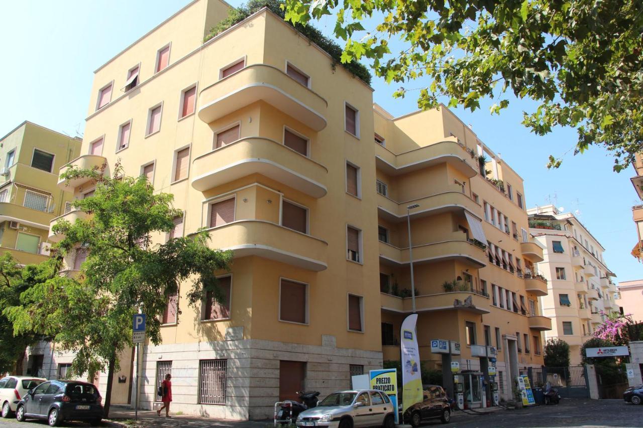 Comfort Piazza Mariano Armellini Gasthof 2*